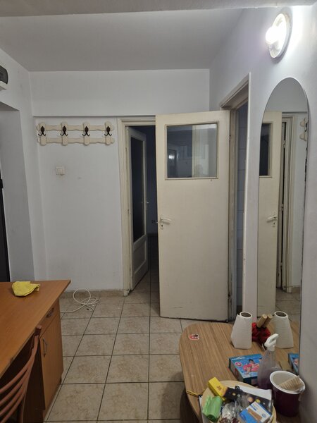 Basarabia, Piata Muncii,